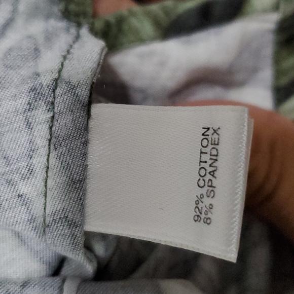 ST JOHN SPORT Green Leopard Button Down - Picture 7 of 7